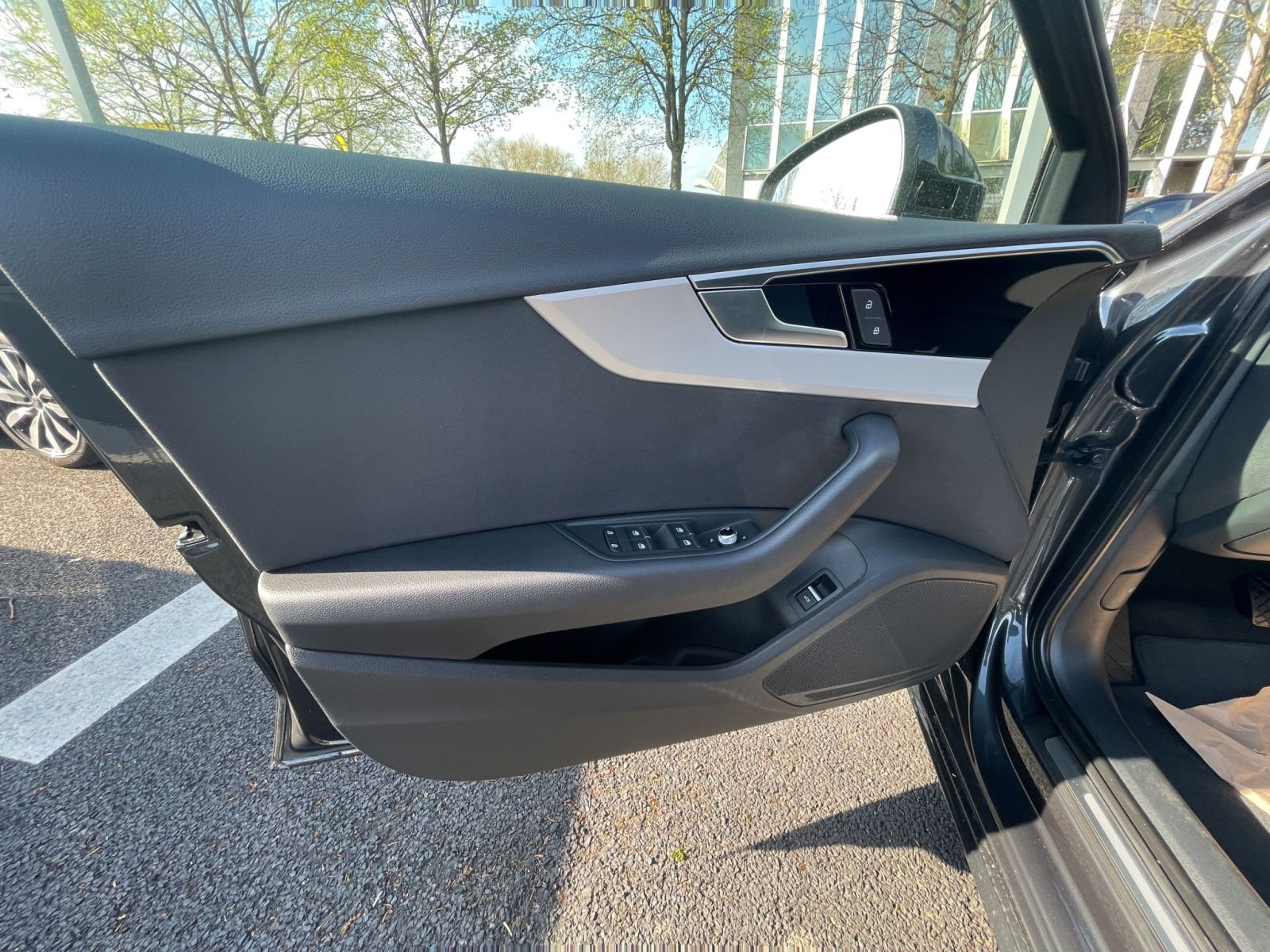 Audi - A4 Limousine_14