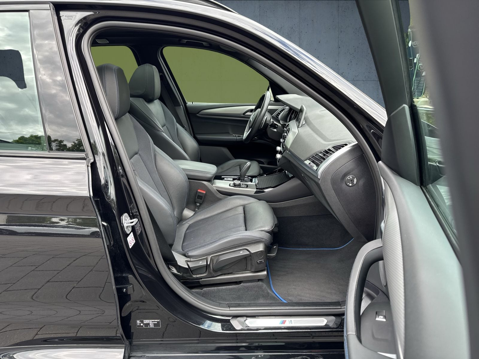 BMW - X3_15