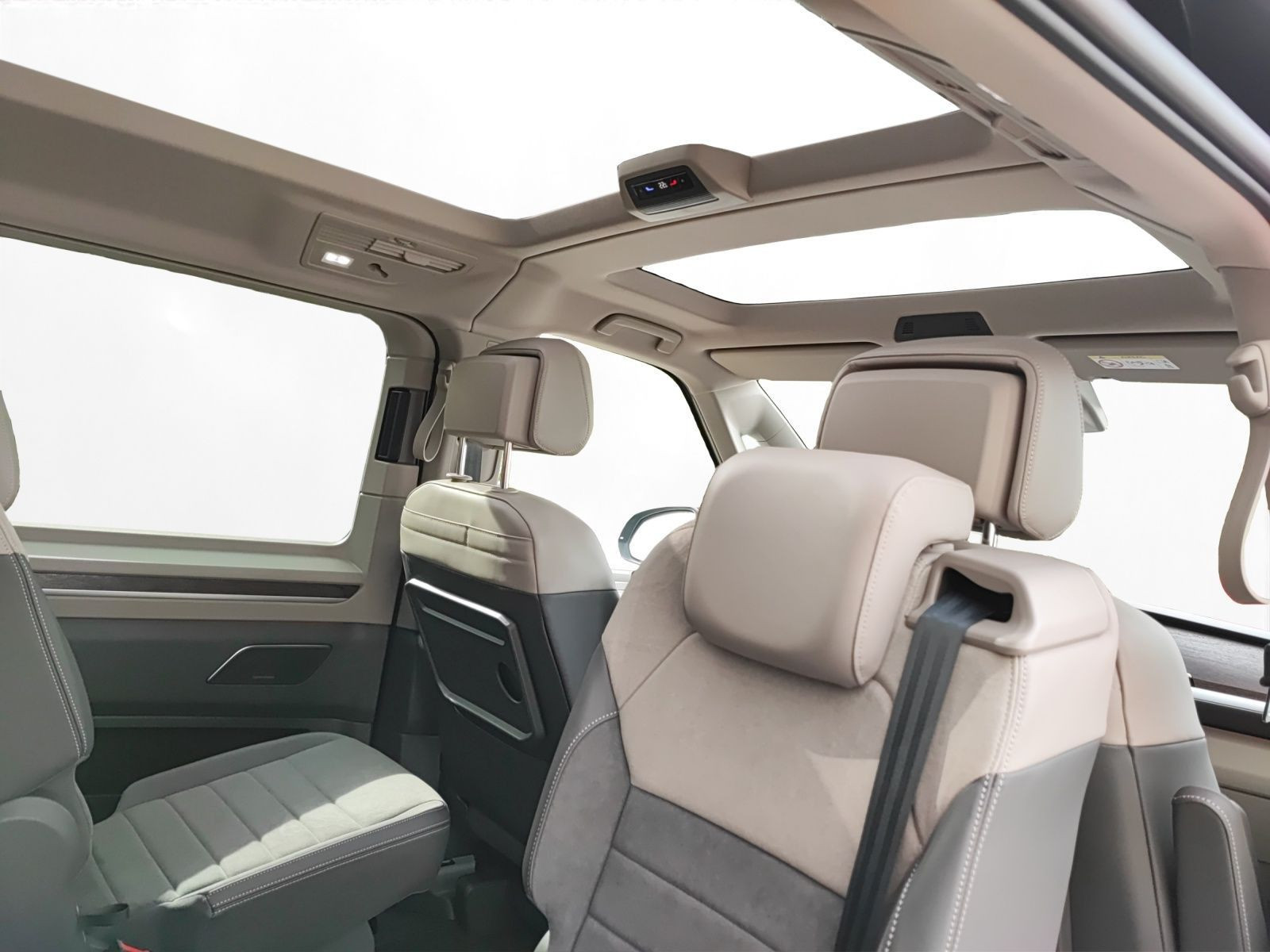 Volkswagen - Multivan_12