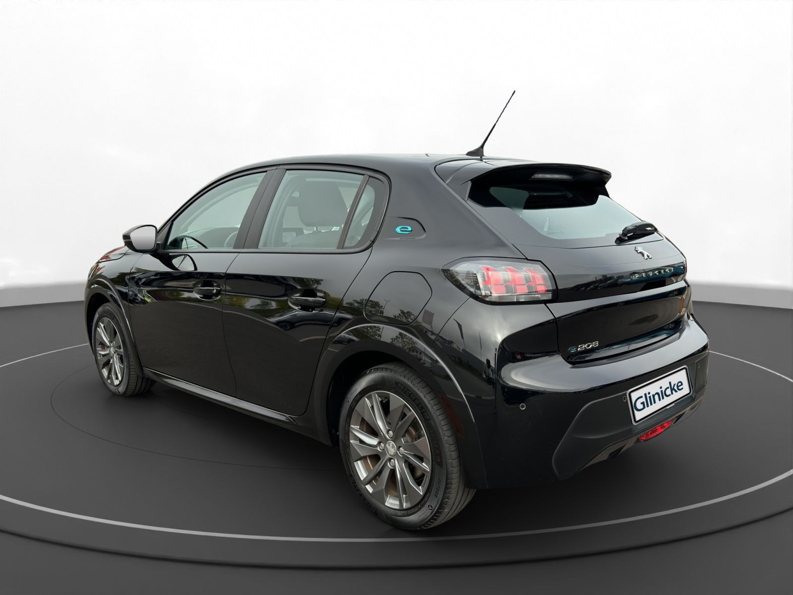 Peugeot - 208_9