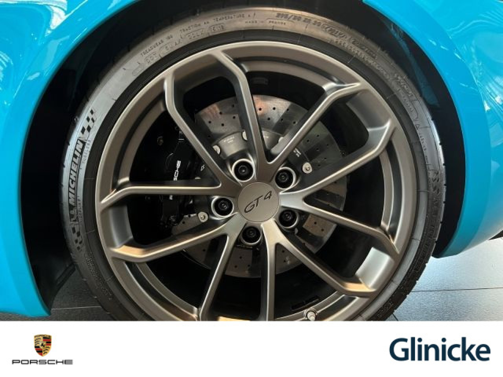 Porsche - Cayman_14