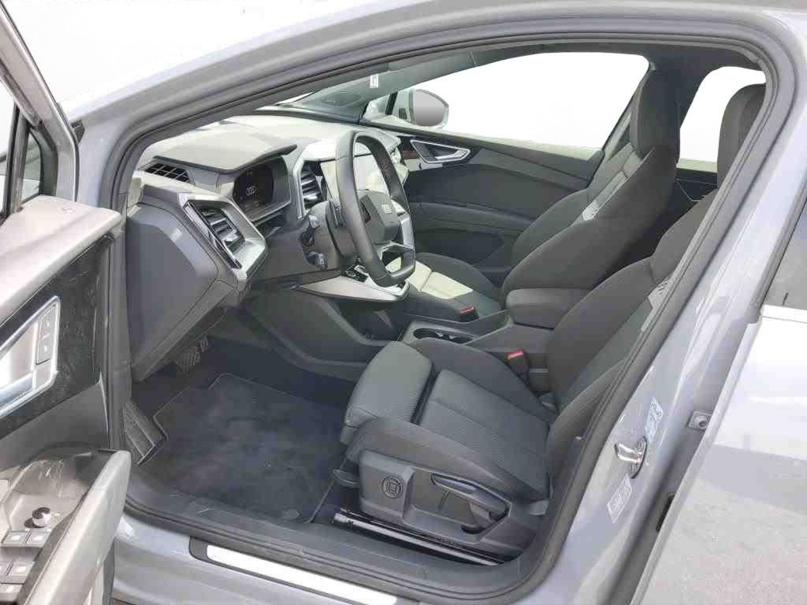 Audi - Q4 Sportback e-tron_5