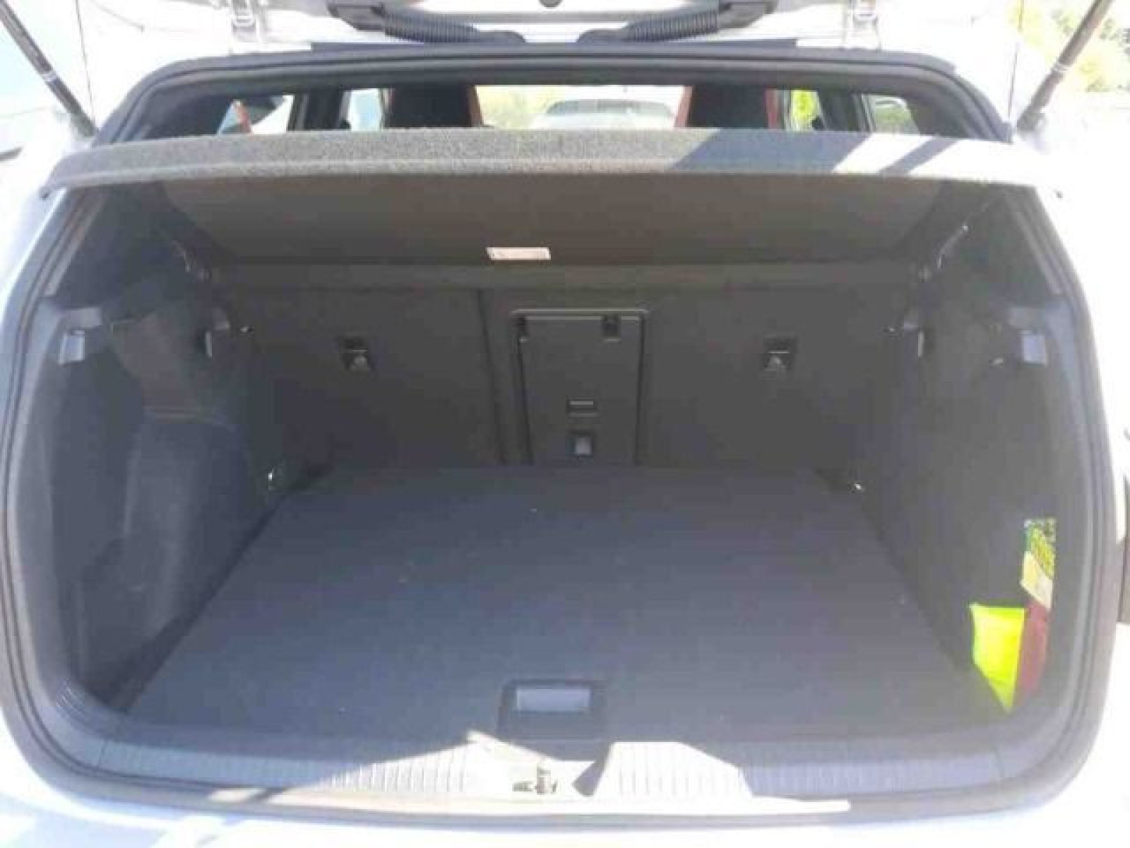 Volkswagen - Golf GTI_7