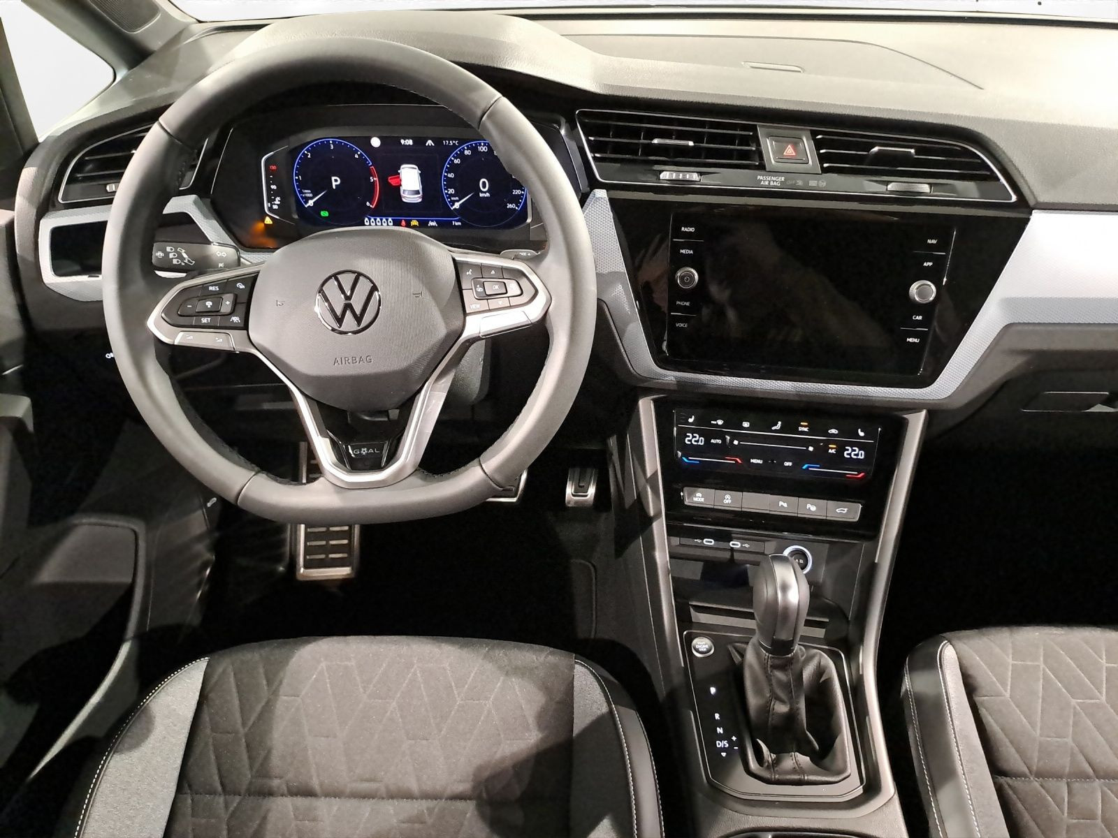 Volkswagen - Touran_9