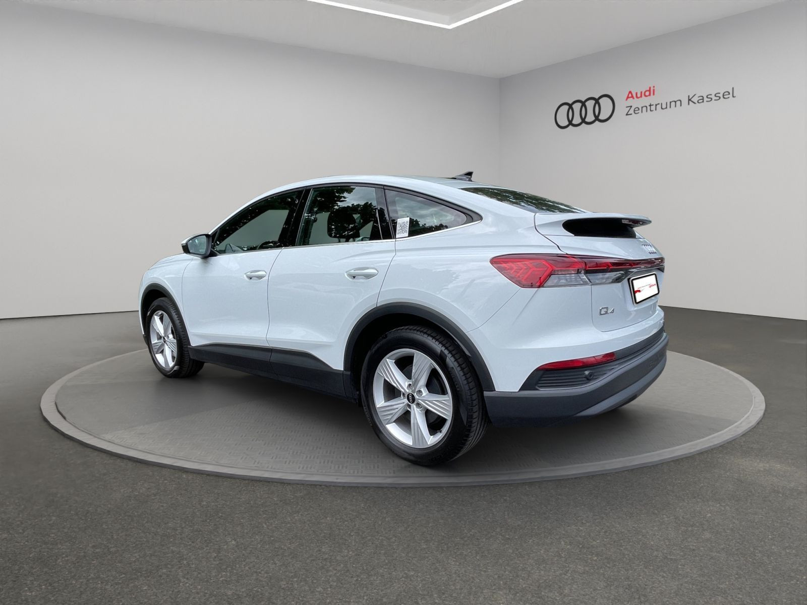 Audi - Q4 Sportback e-tron_5