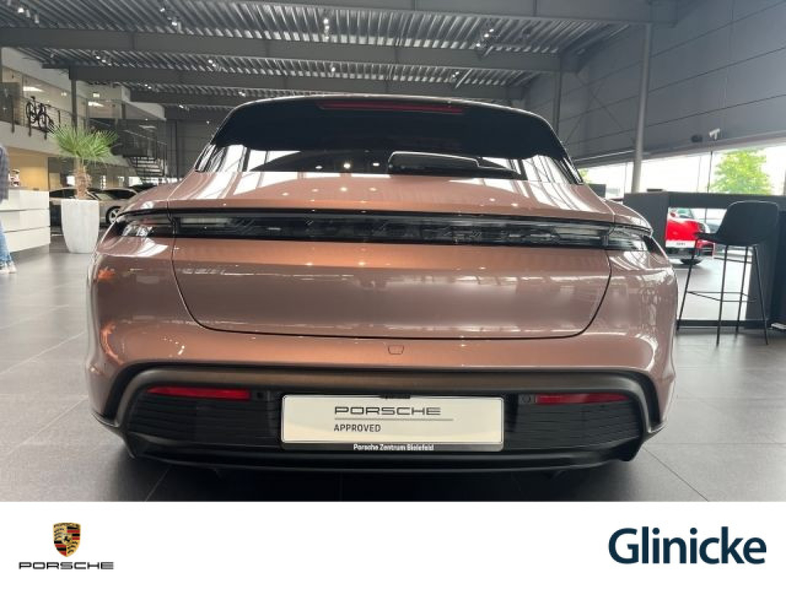 Porsche - Taycan_5