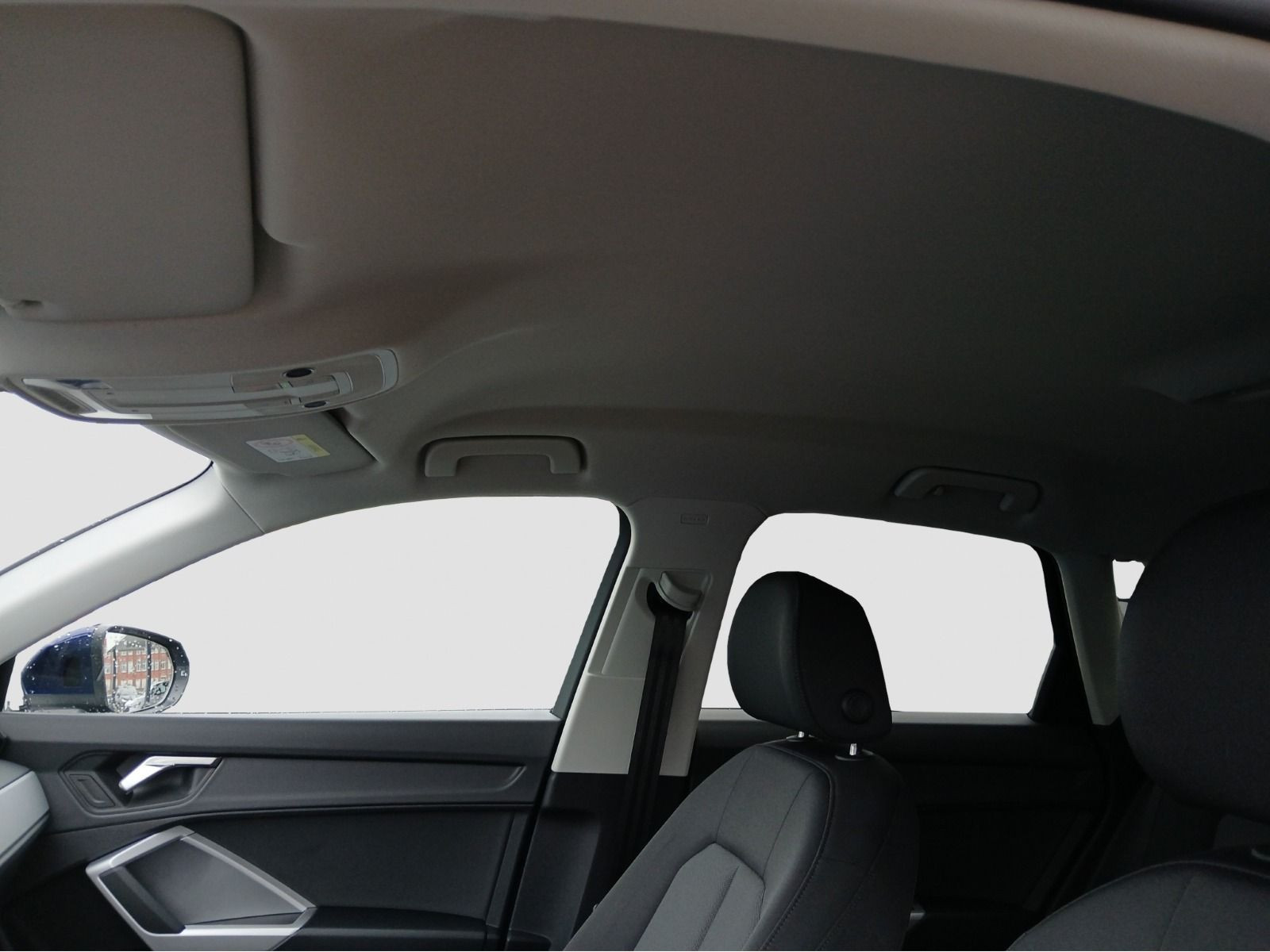 Audi - Q3_15