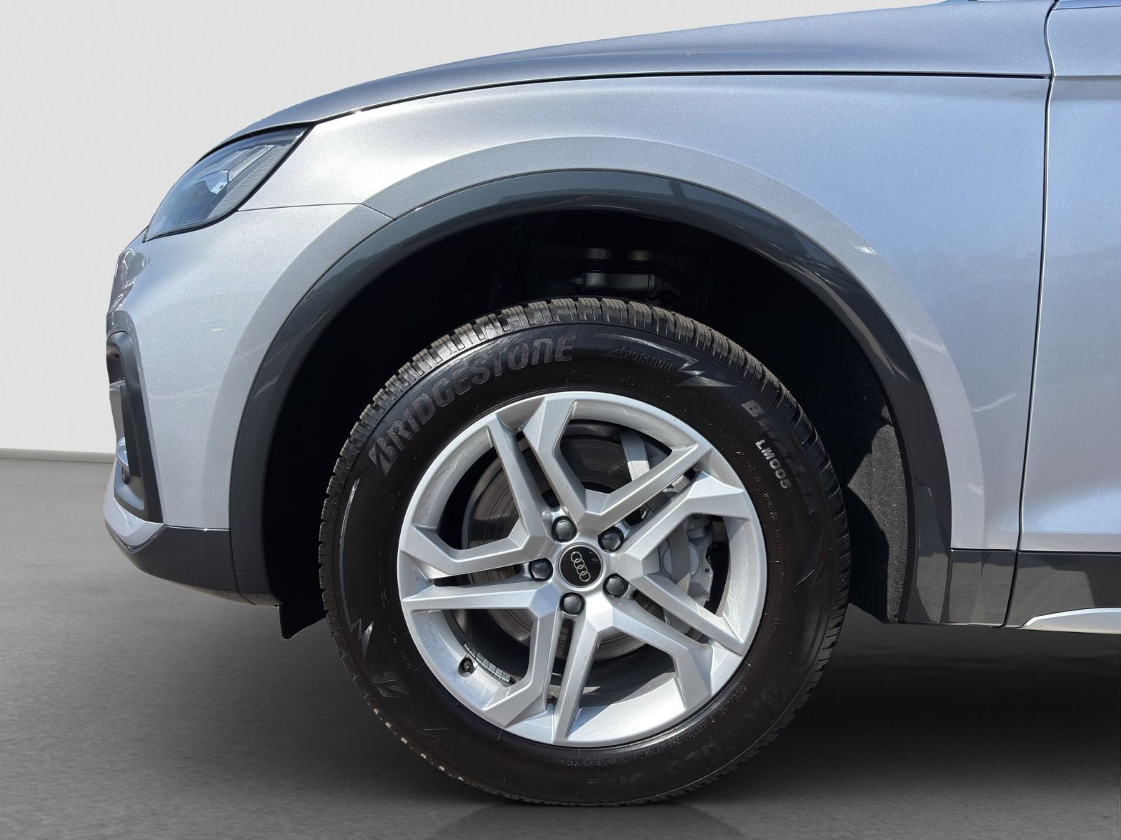 Audi - Q5_17