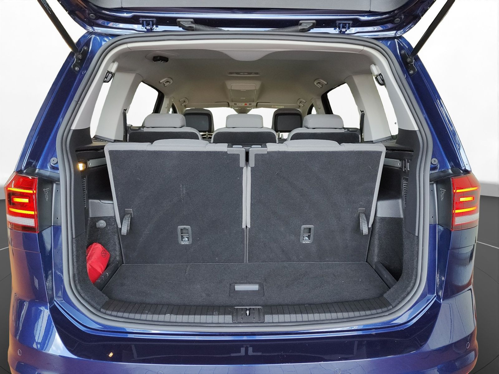 Volkswagen - Touran_8