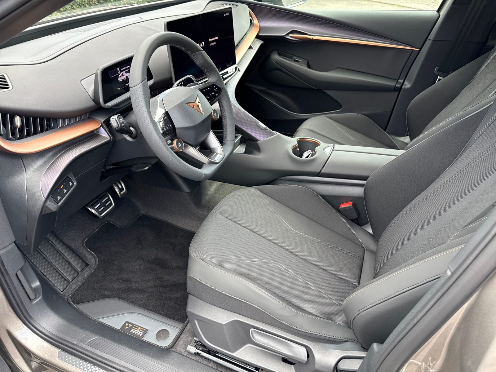 Cupra - Tavascan_5