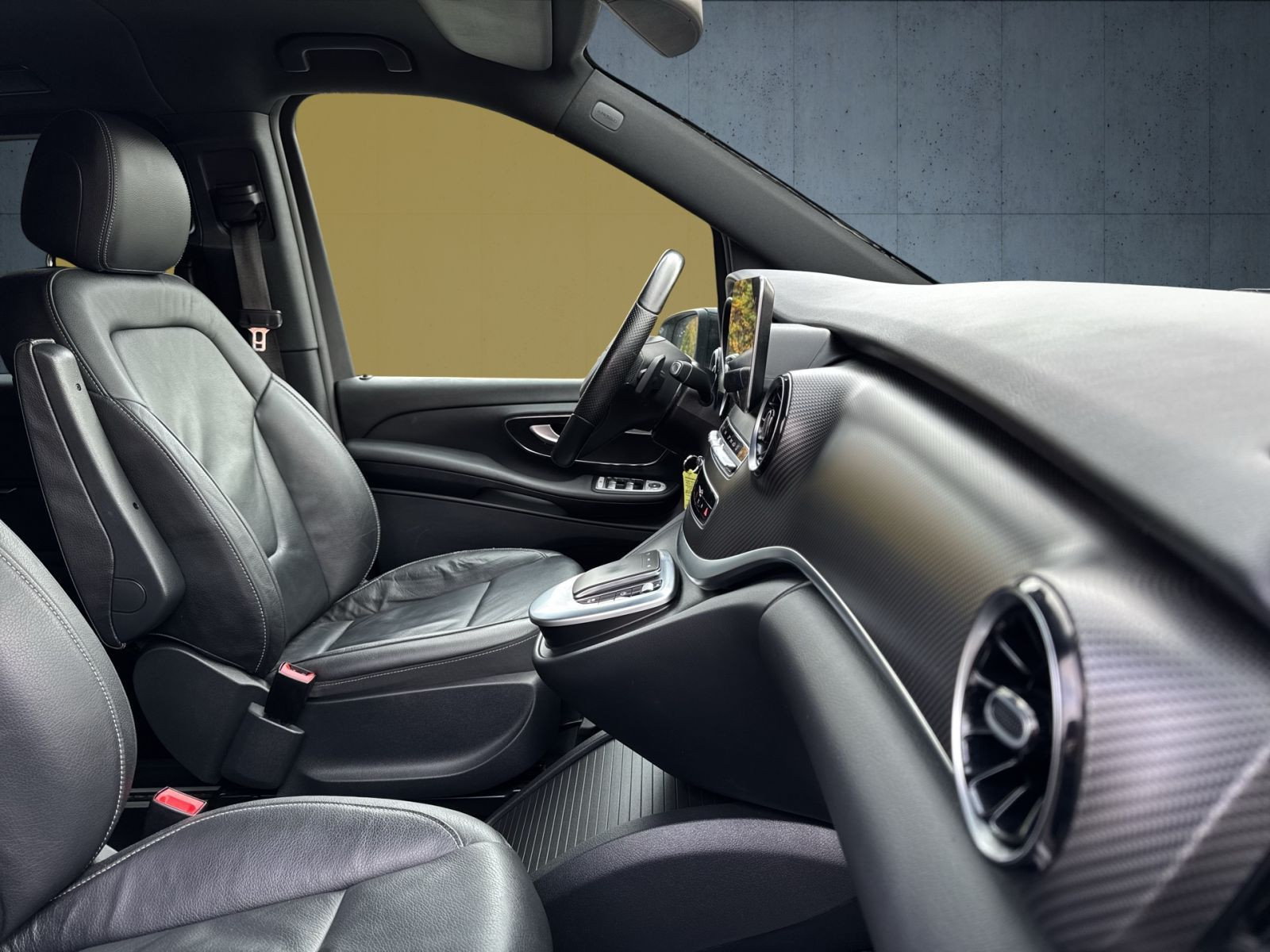 Mercedes-Benz - V 300_22
