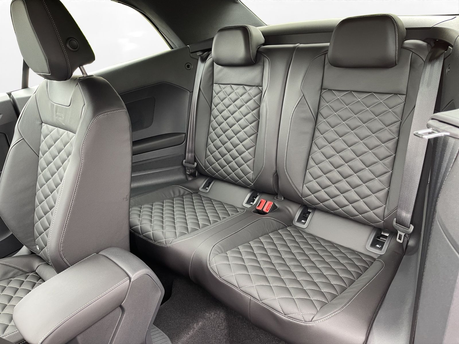 Volkswagen - T-Roc_15