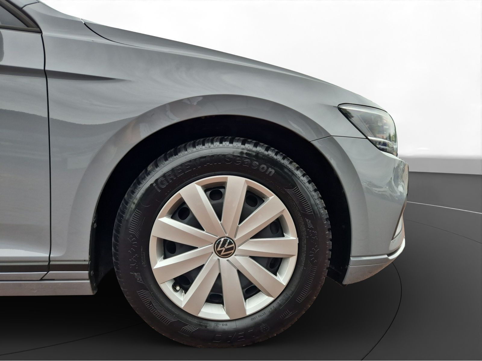 Volkswagen - Passat Variant_13