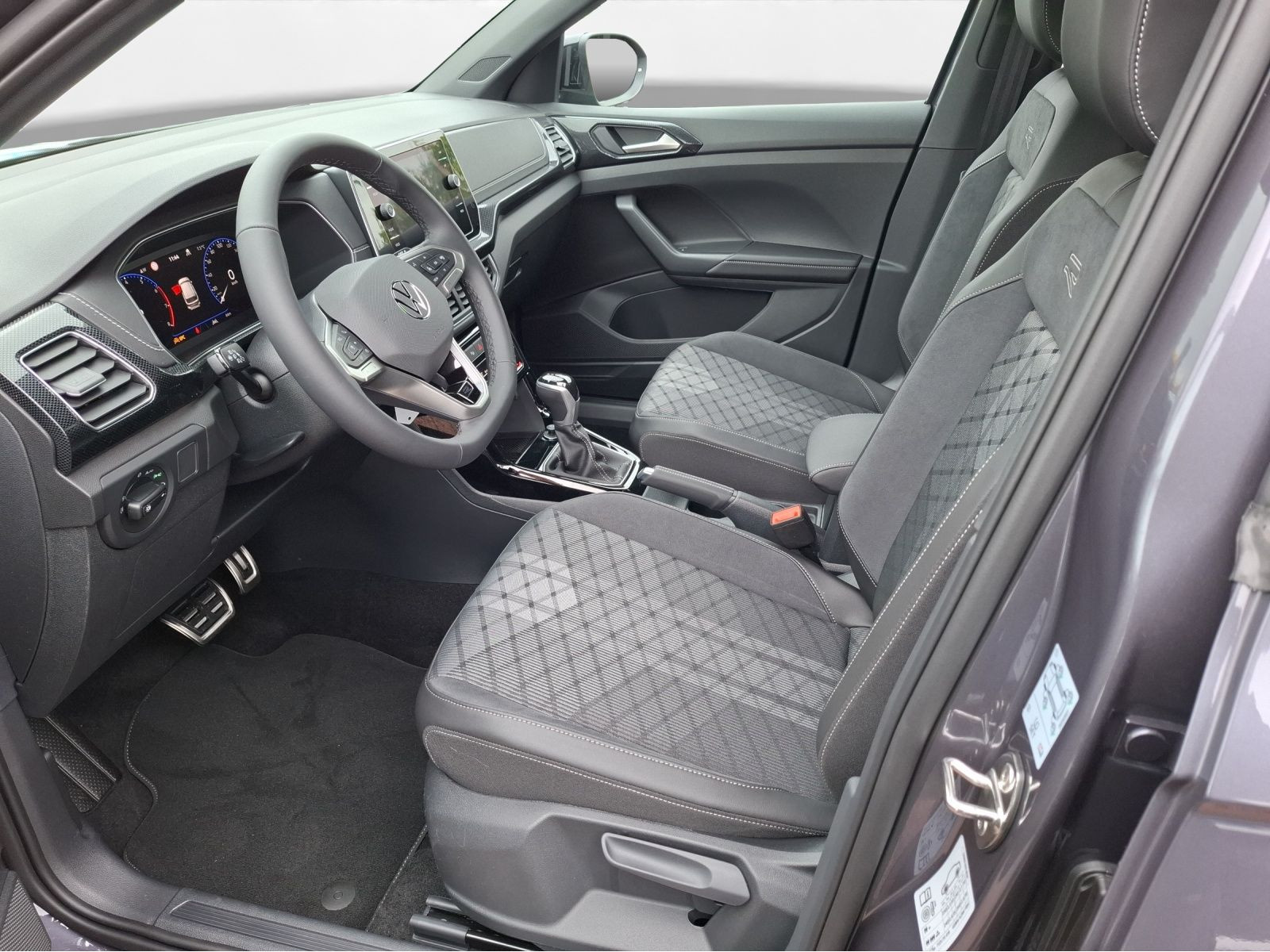 Volkswagen - T-Cross_4