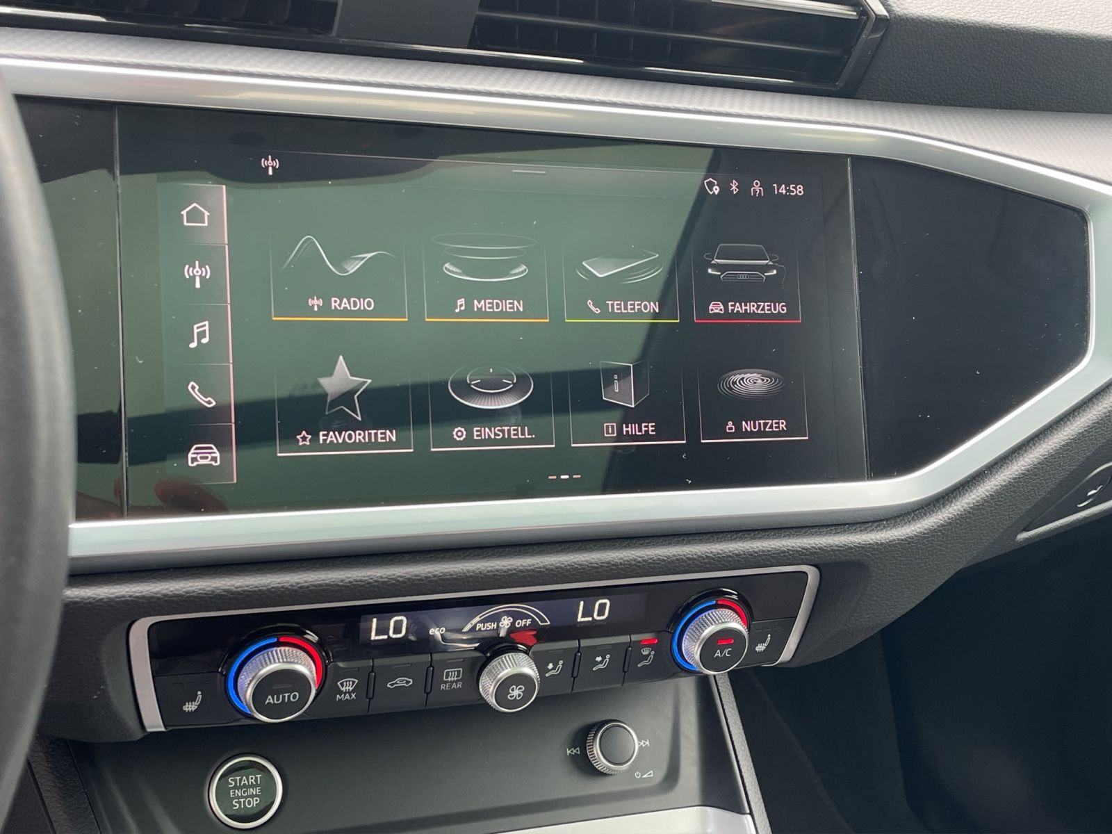 Audi - Q3_14