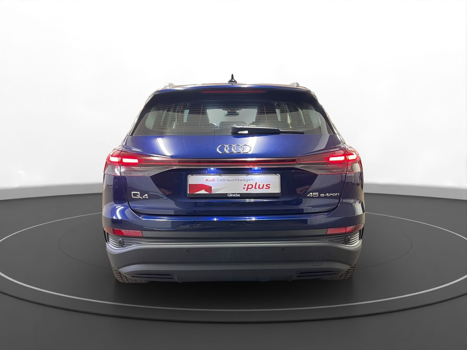 Audi - Q4 e-tron_5