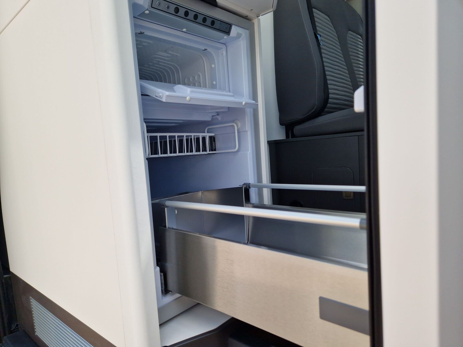 Volkswagen - Grand California 600_11