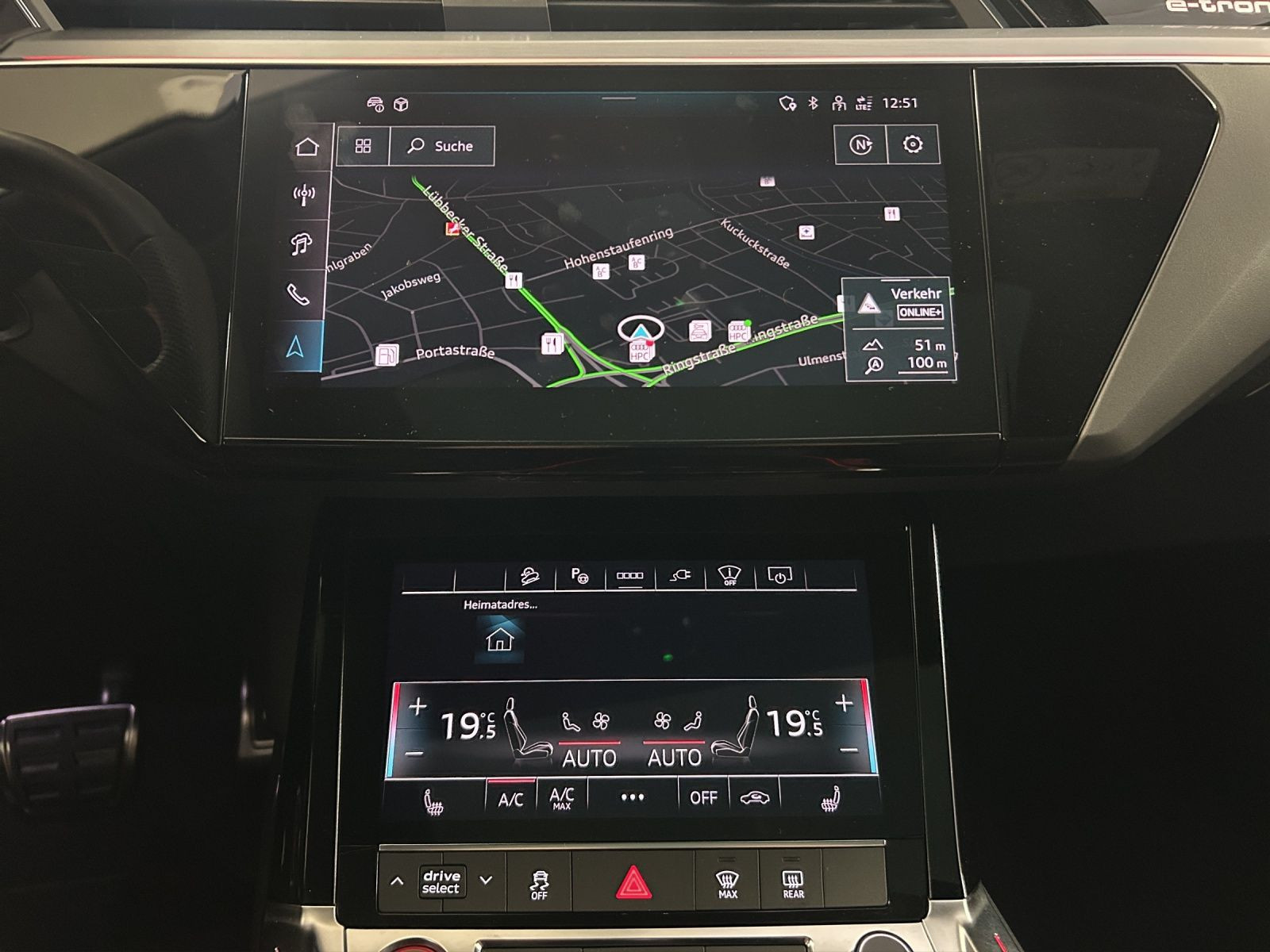 Audi - SQ8 Sportback e-tron_10