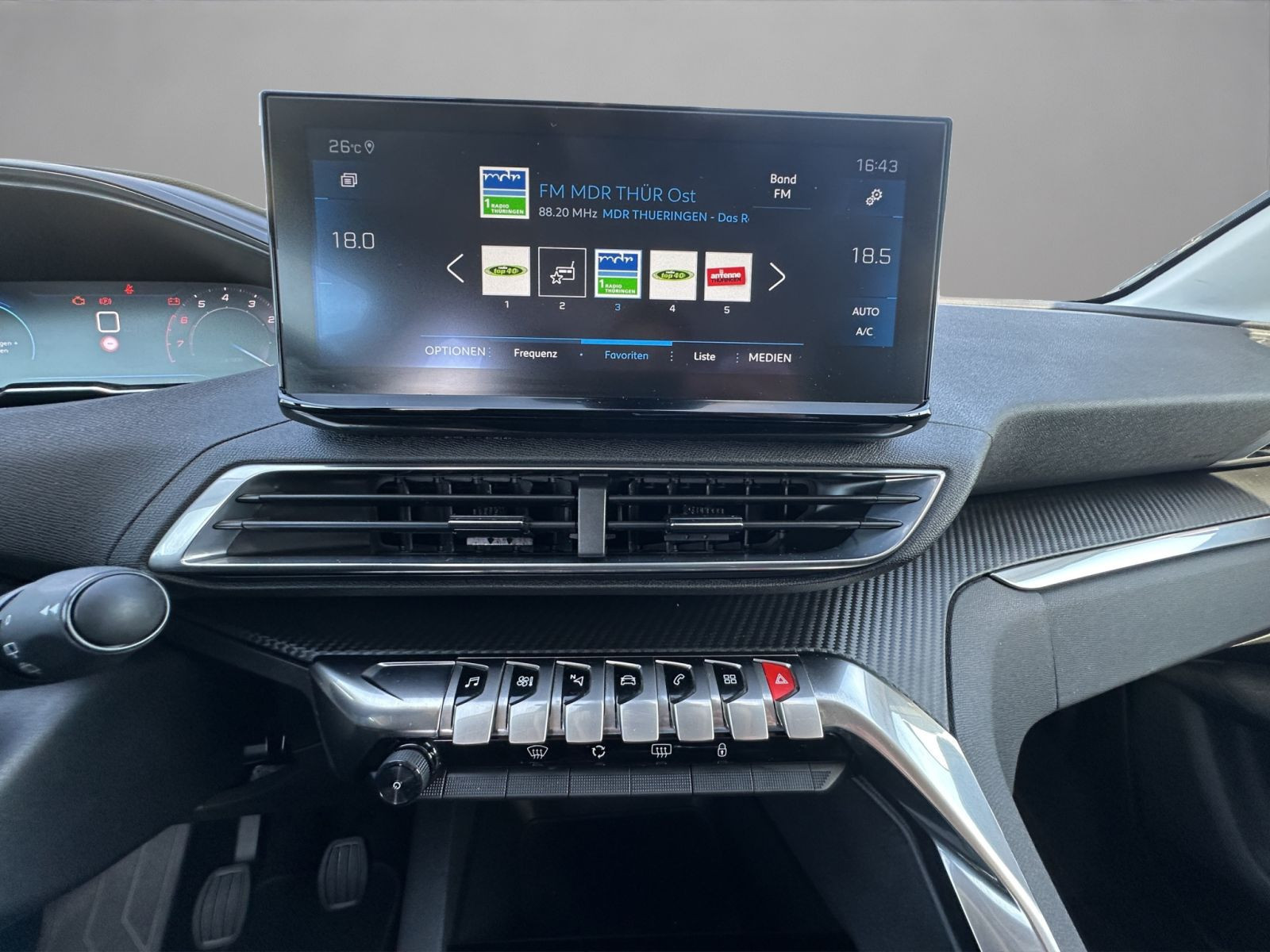 Peugeot - 3008_17