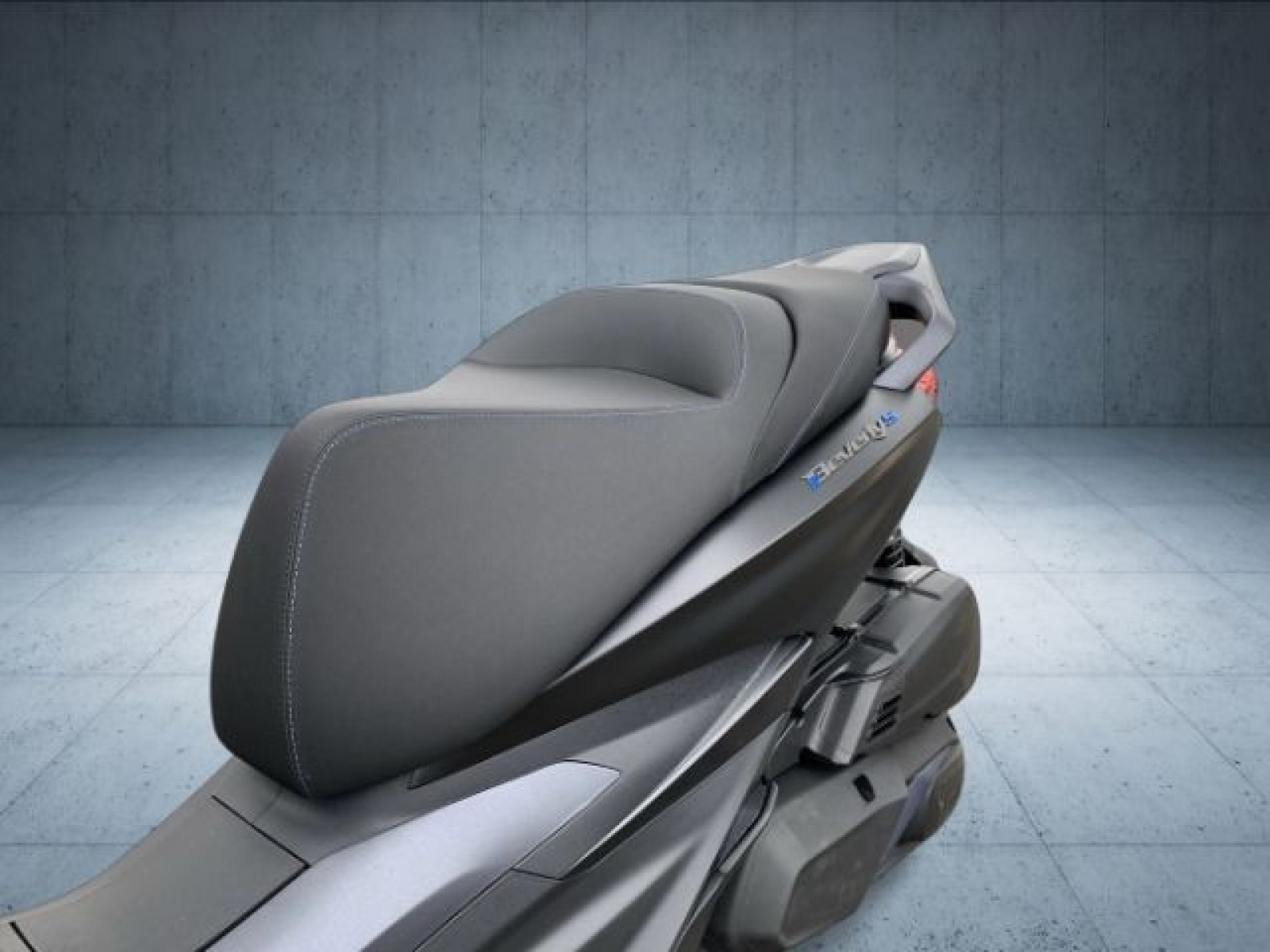 Piaggio - _12