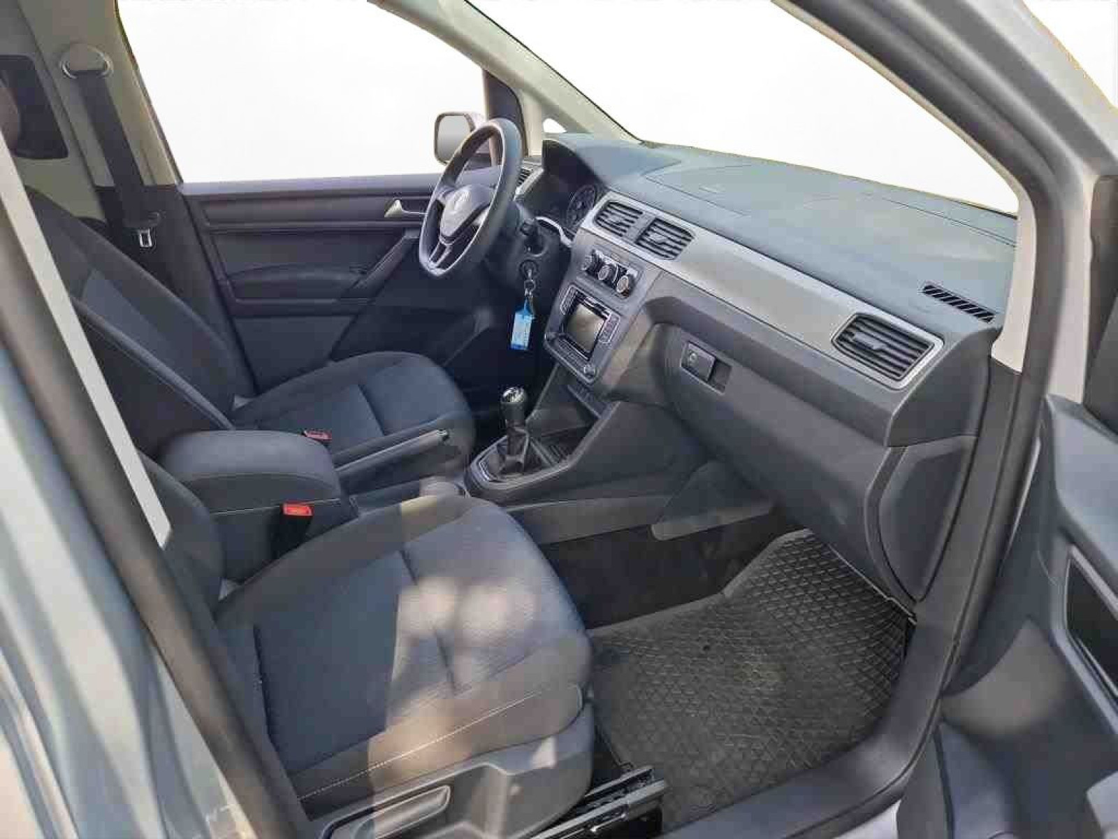 Volkswagen - Caddy_4