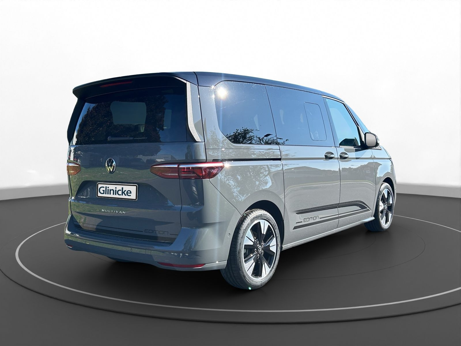 Volkswagen - Multivan_11
