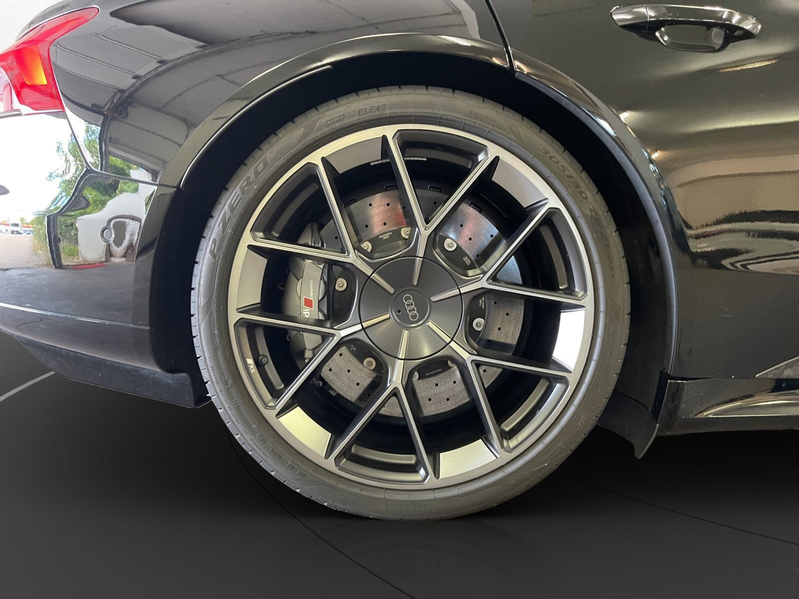 Audi - RS e-tron GT_16