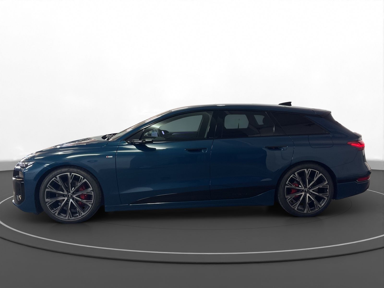 Audi - A6 Avant e-tron_8