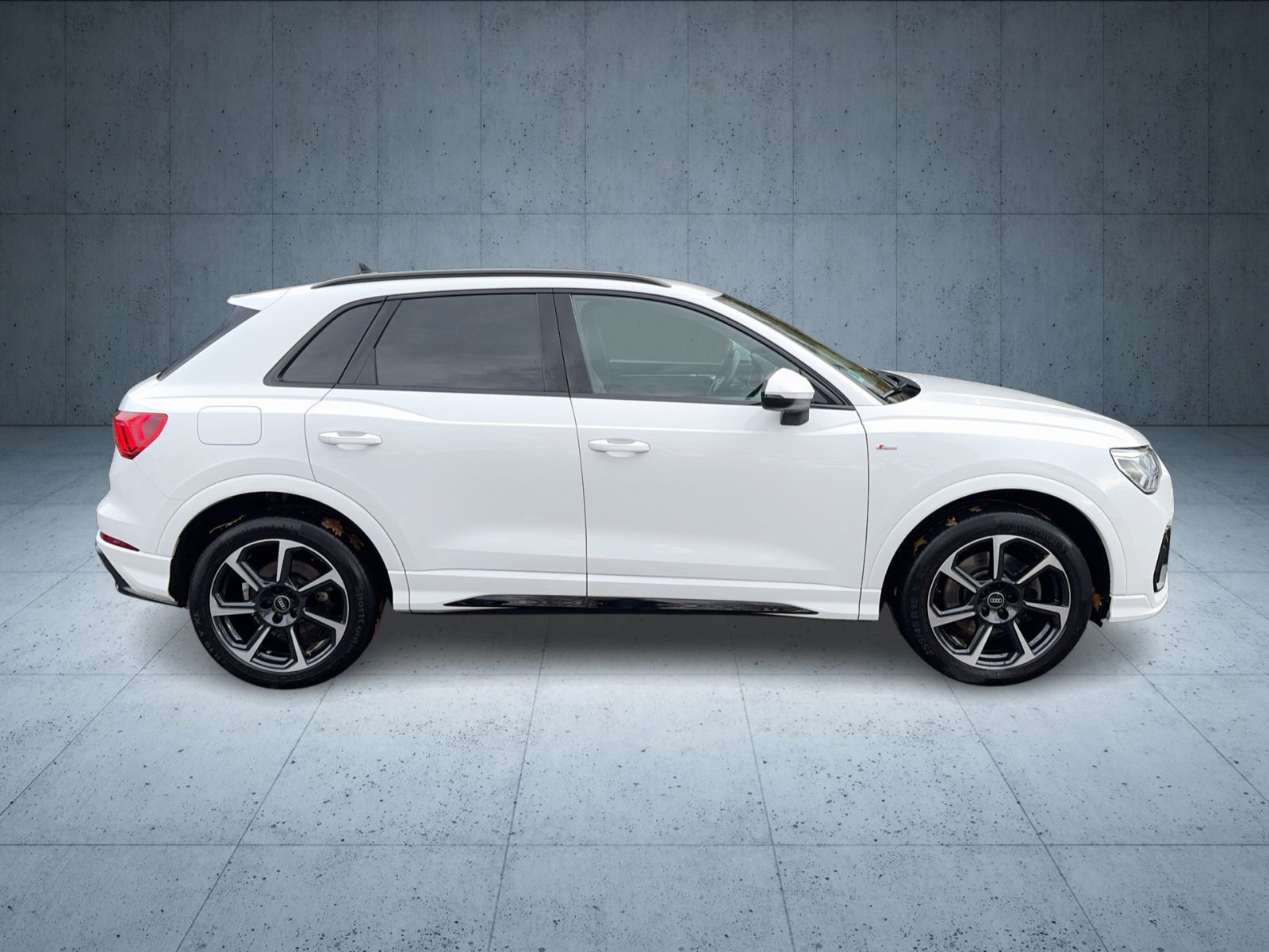 Audi - Q3_6 Audi - Q3_6