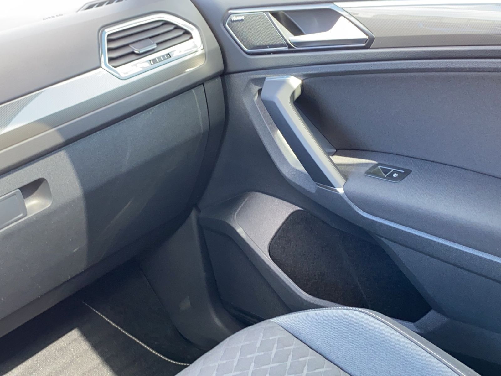 Volkswagen - Tiguan_19