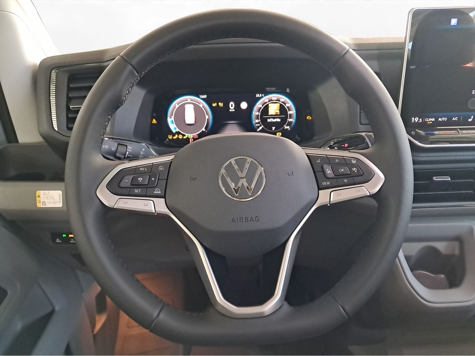 Volkswagen - Crafter_9