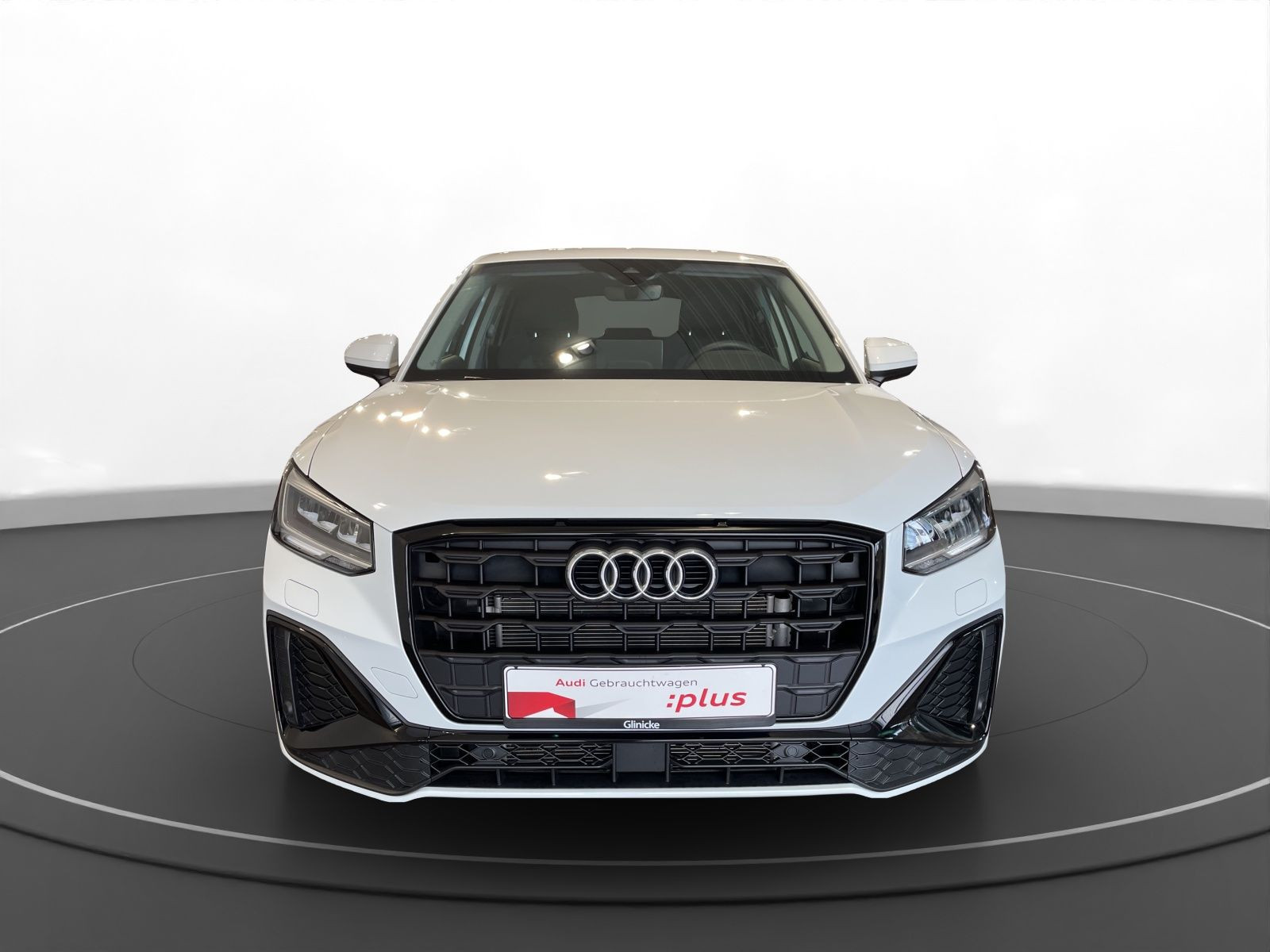 Audi - Q2_4