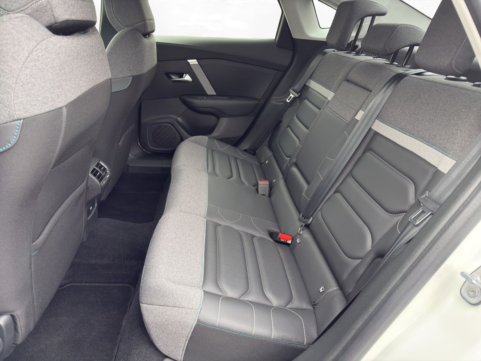 Citroën - C4 X_12