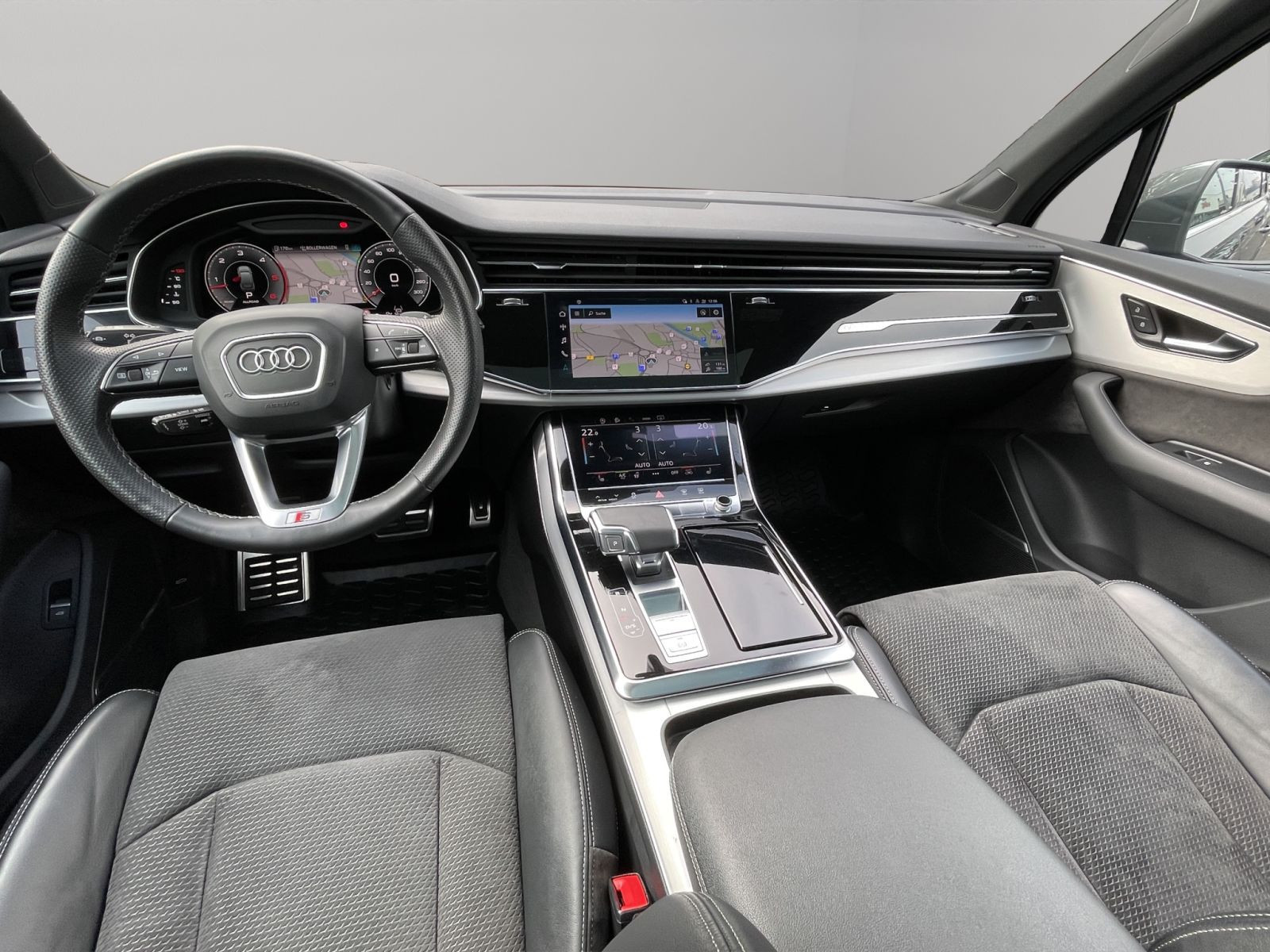 Audi - Q7_17