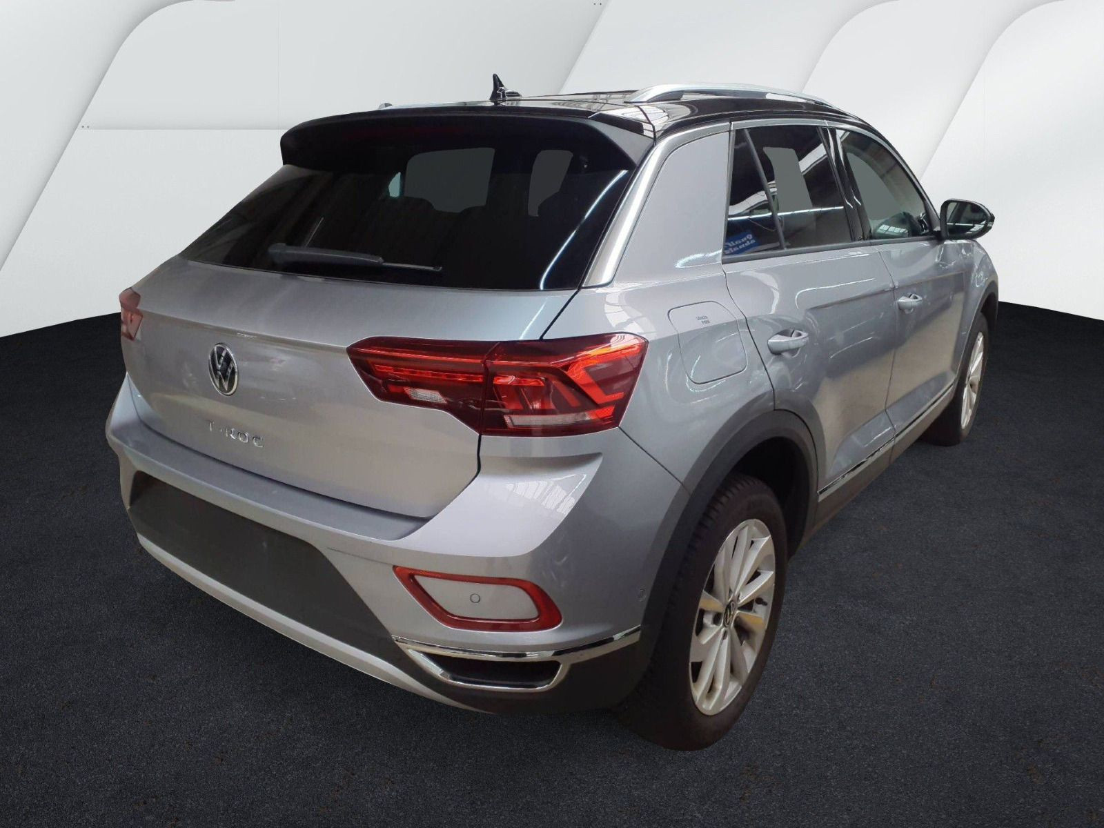 Volkswagen - T-Roc_2