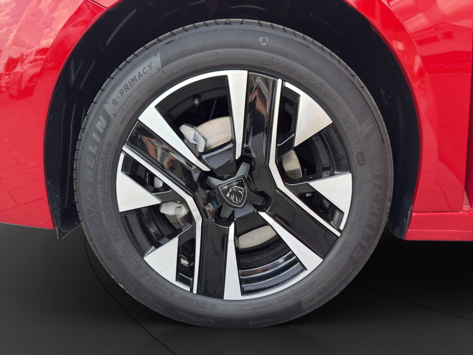 Peugeot - 208_13