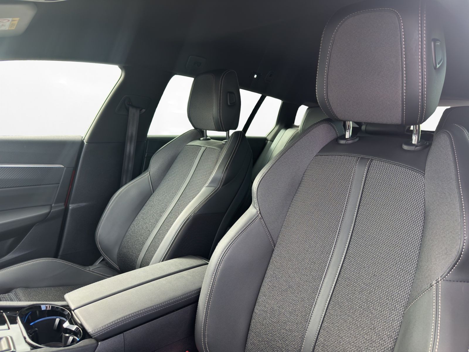 Peugeot - 508_15