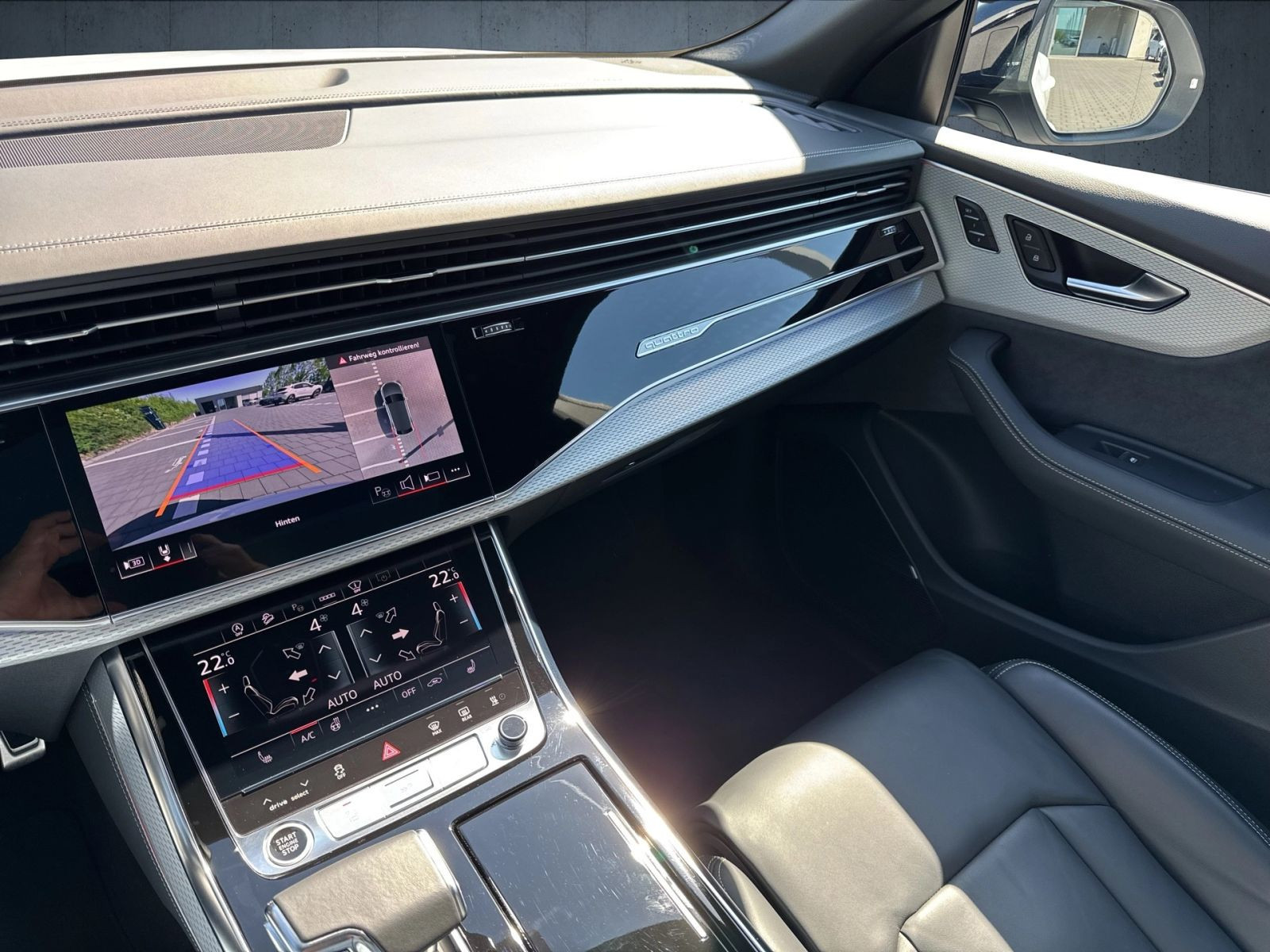 Audi - Q8_29 Audi - Q8_29