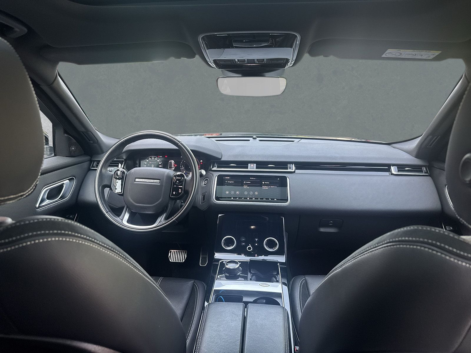 Land Rover - Range Rover Velar_4