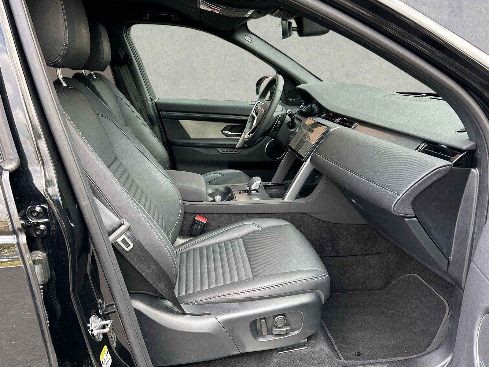 Land Rover - Discovery Sport_3