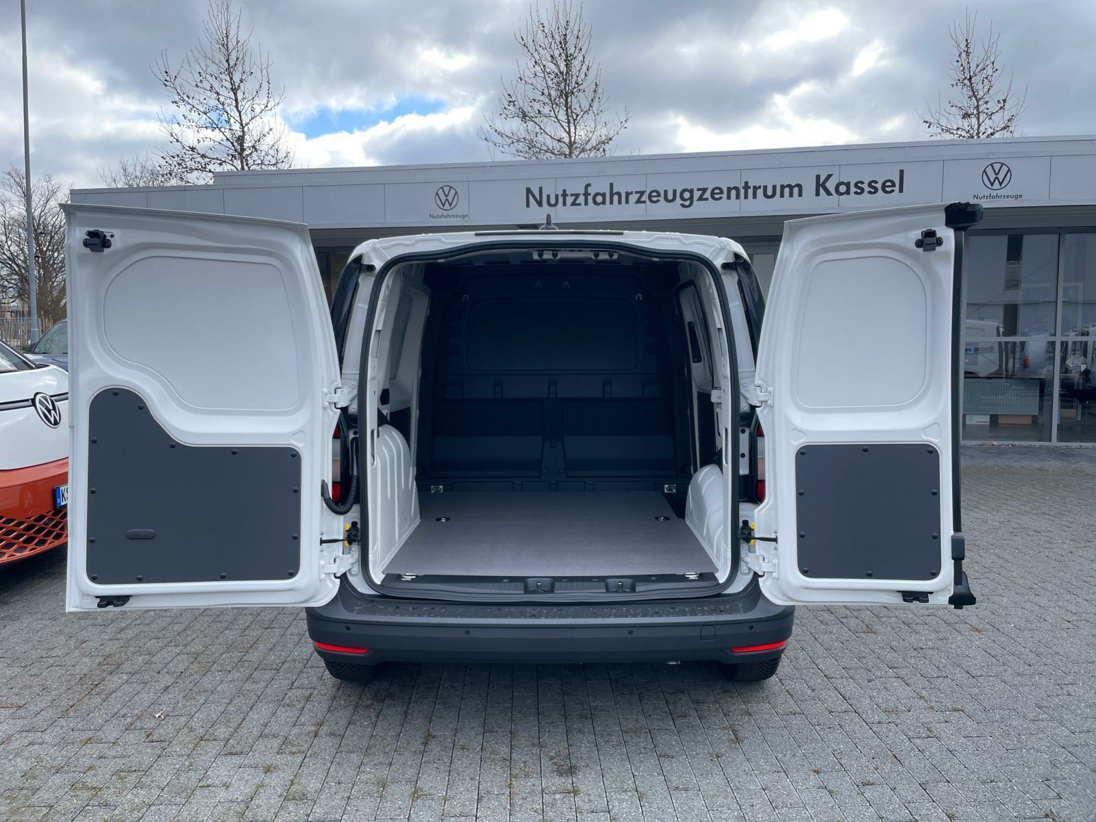 Volkswagen - Caddy Cargo_5