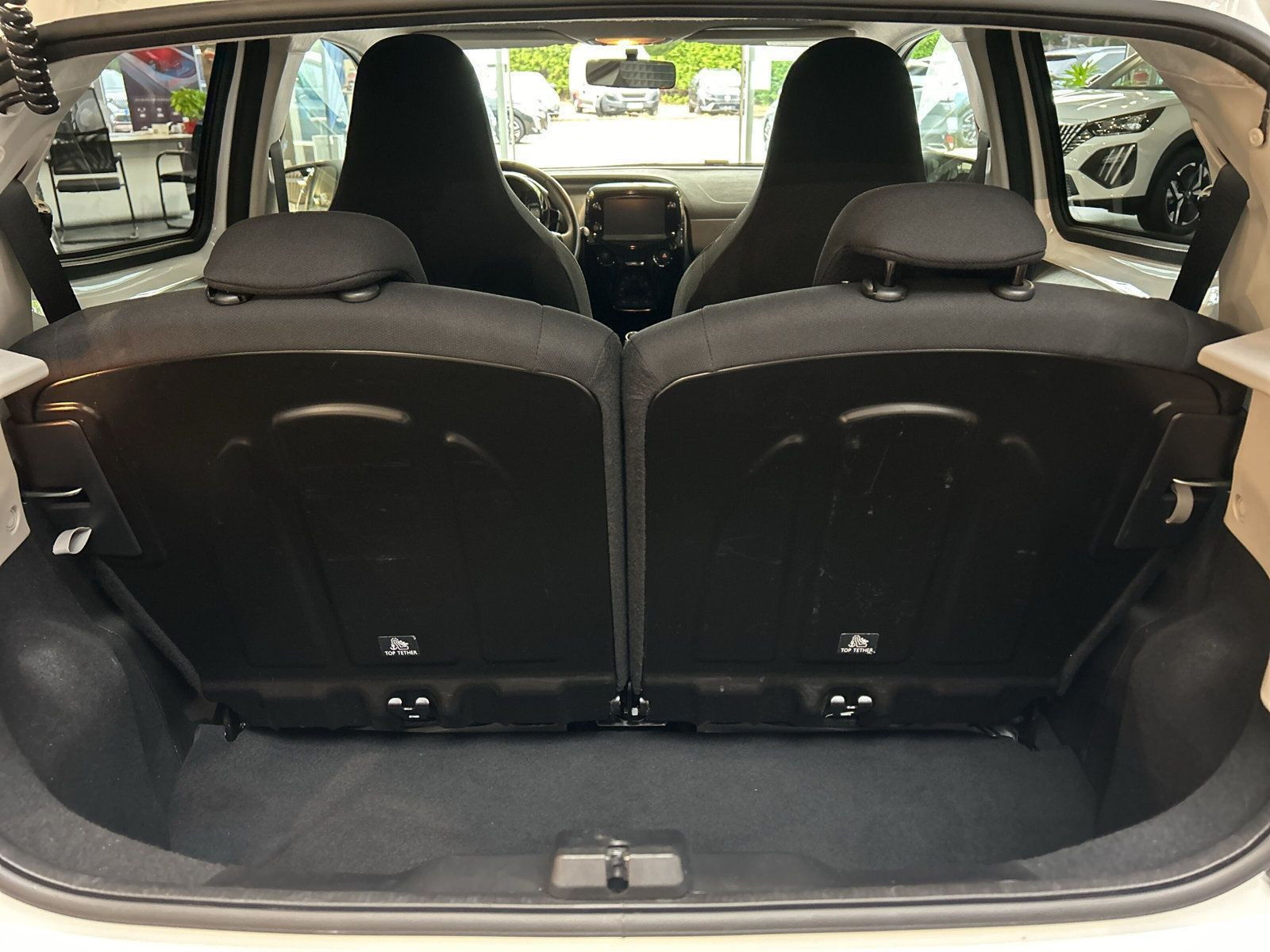 Peugeot - 108_7