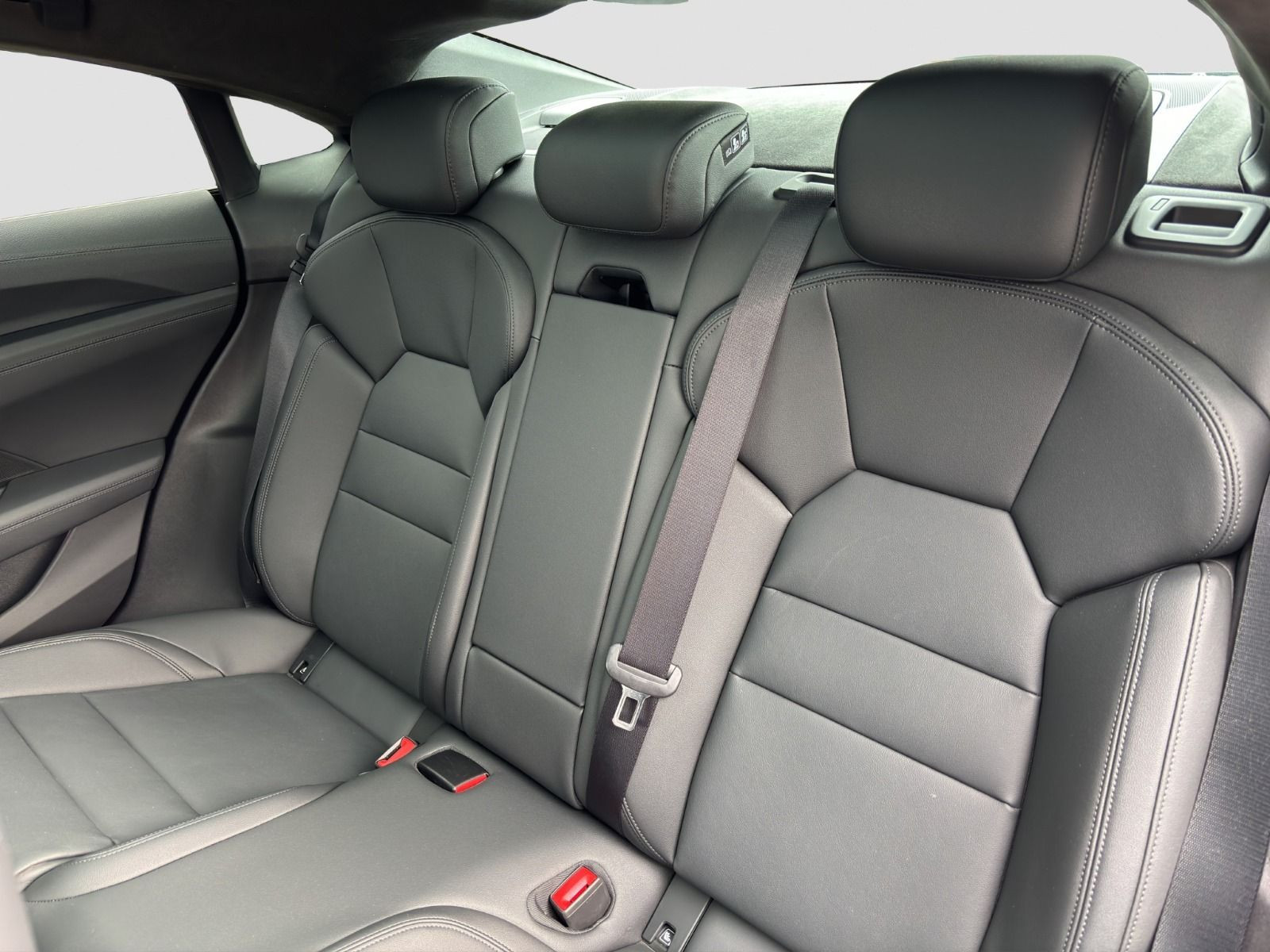 Audi - e-tron GT quattro_12