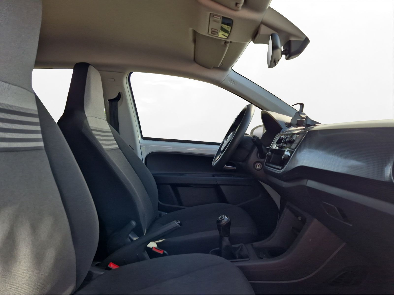 Volkswagen - up!_12