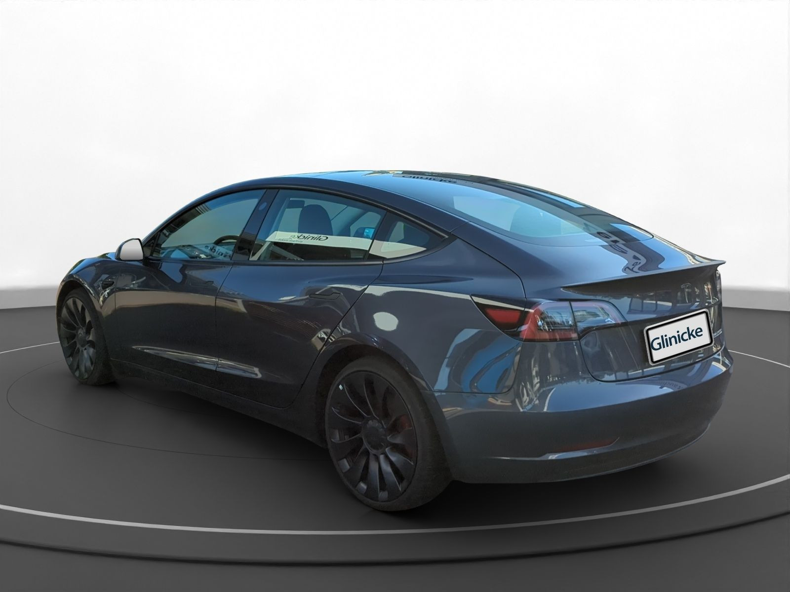 Tesla - Model 3_6
