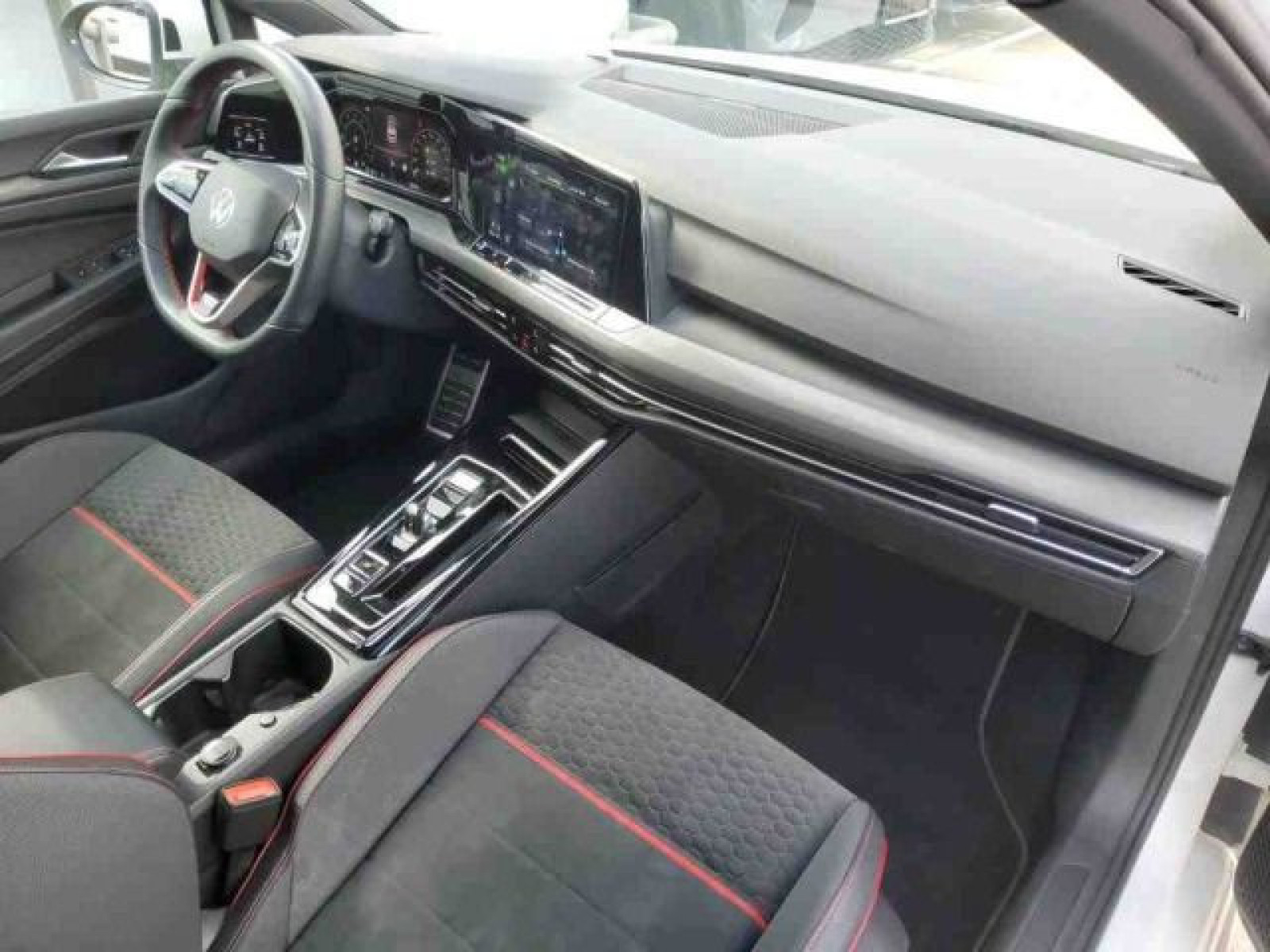 Volkswagen - Golf GTI_7