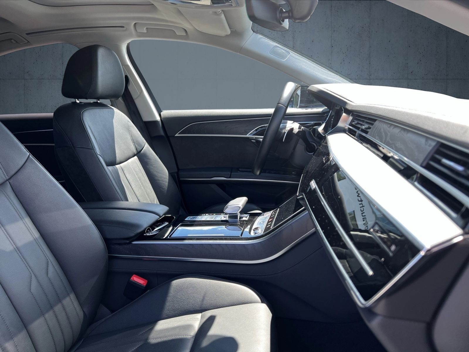 Audi - A8_20