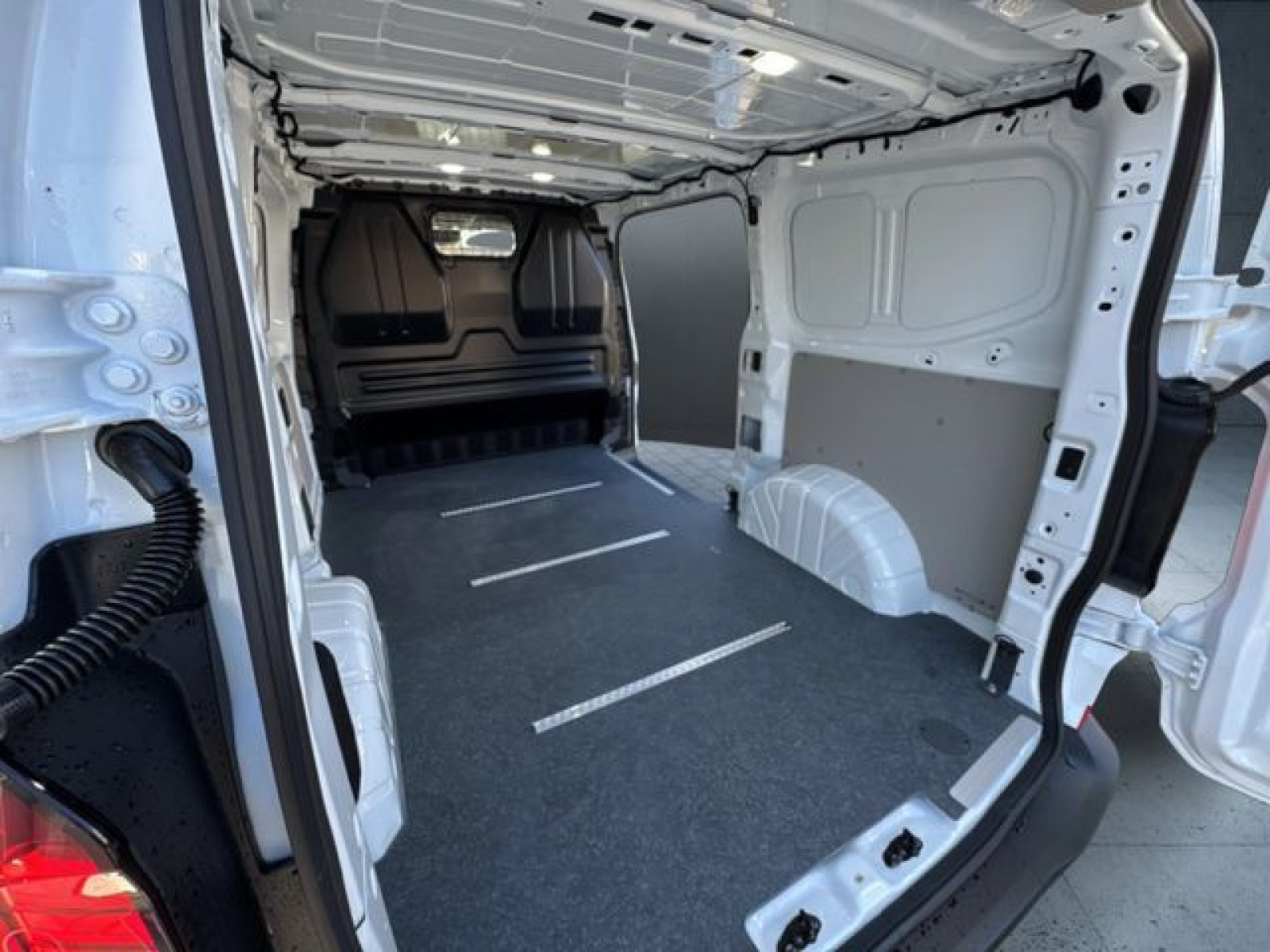 Volkswagen - T7 Transporter_20