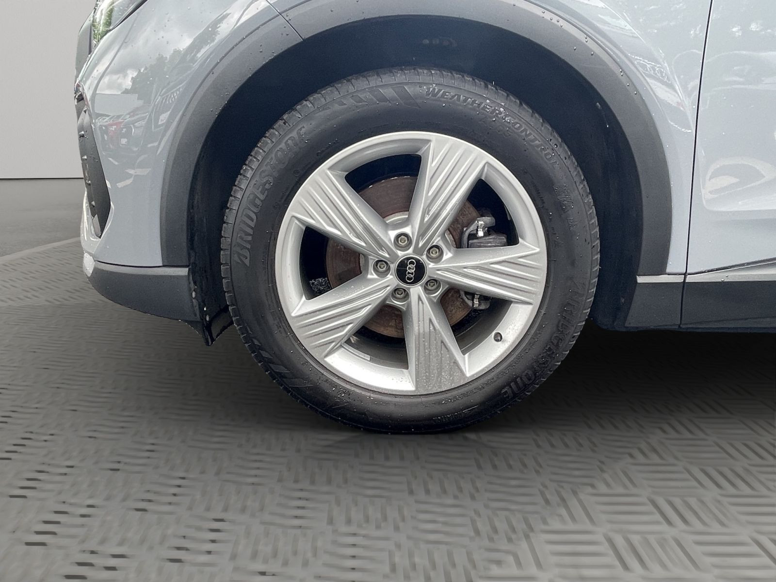 Audi - Q4_21