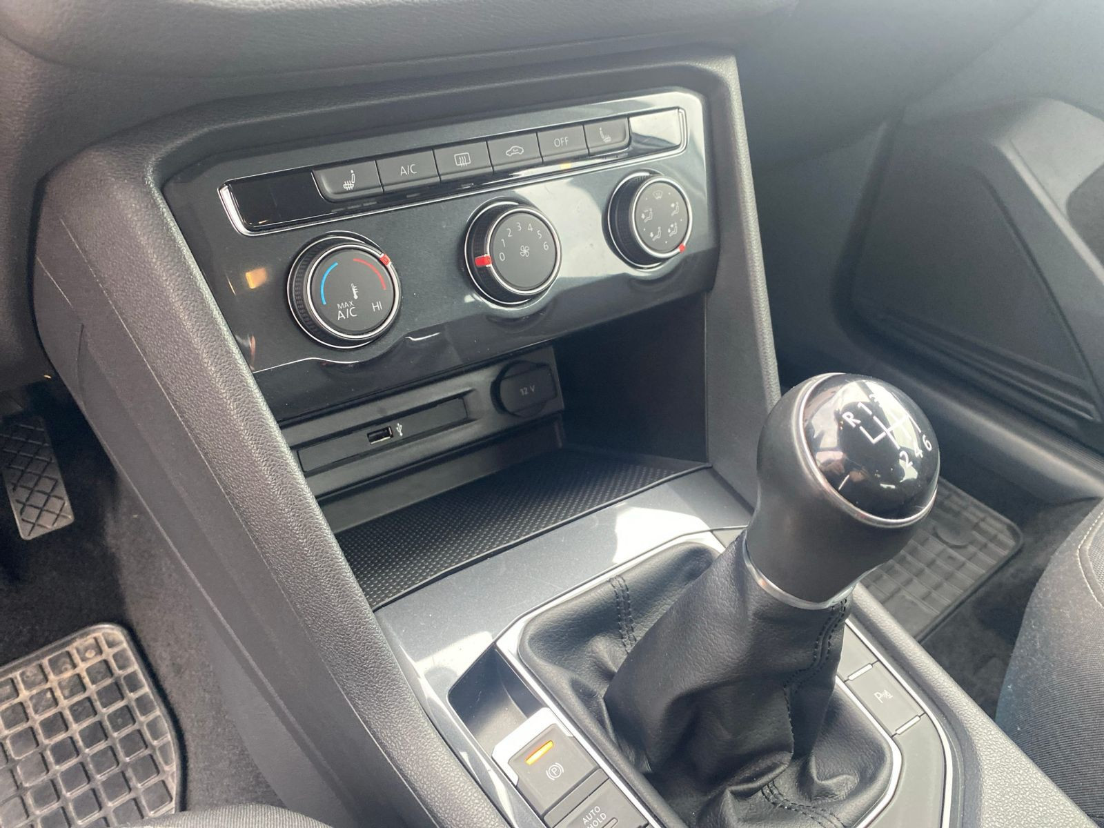 Volkswagen - Tiguan_16 Volkswagen - Tiguan_16